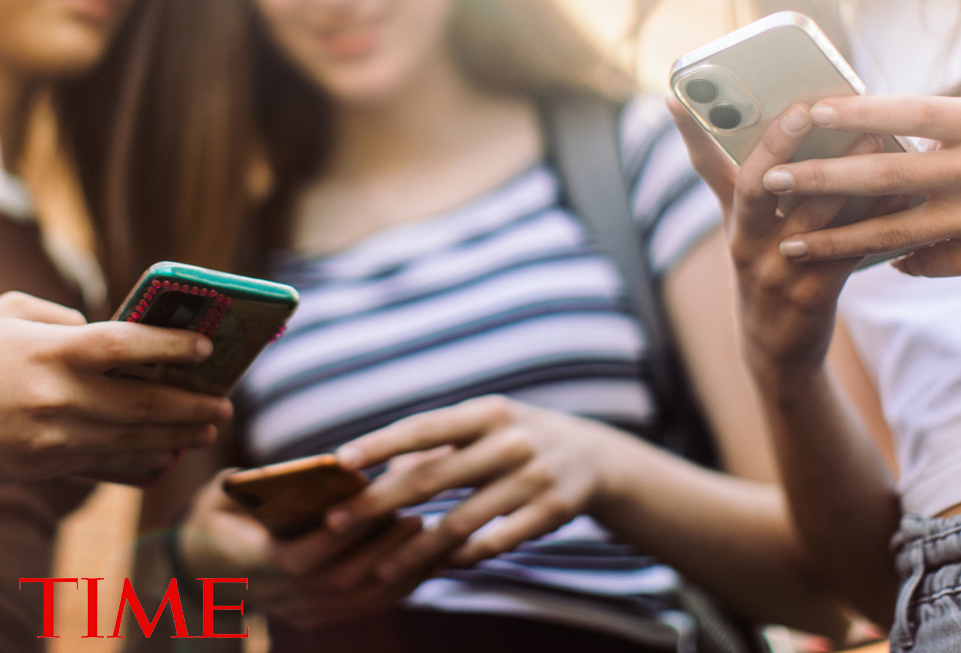 How to Start Teaching Your Kids About Social Media
